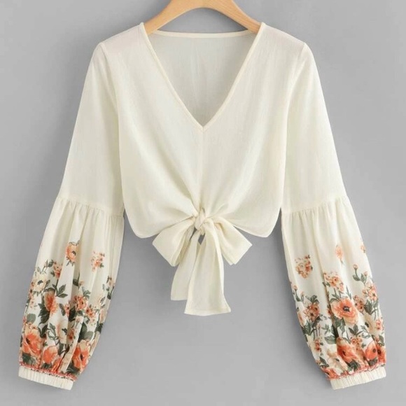 SHEIN Tops - Floral chiffon Self- Tie Crop Top